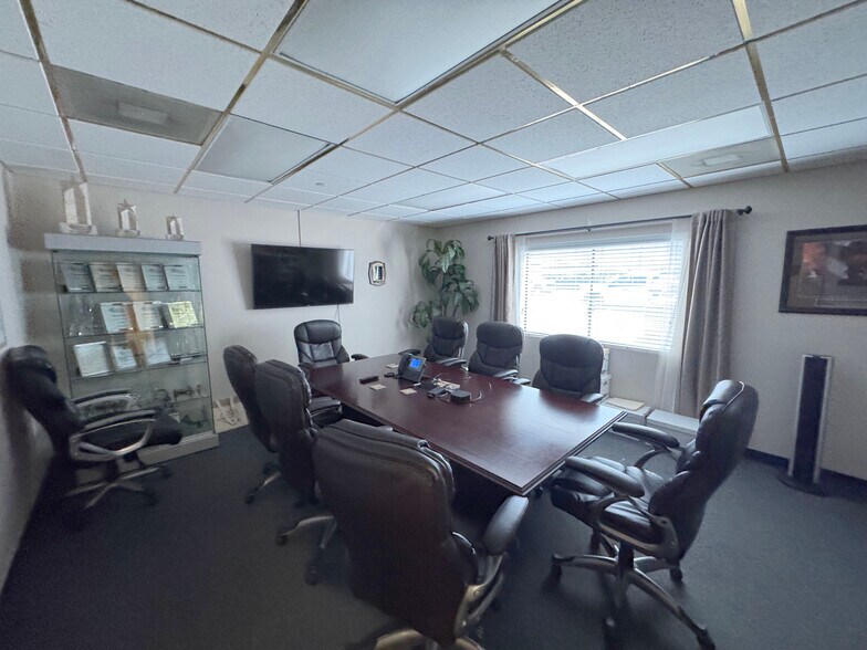 More Photos Of 3130 Westwood Dr, Las Vegas Manufacturing For Lease