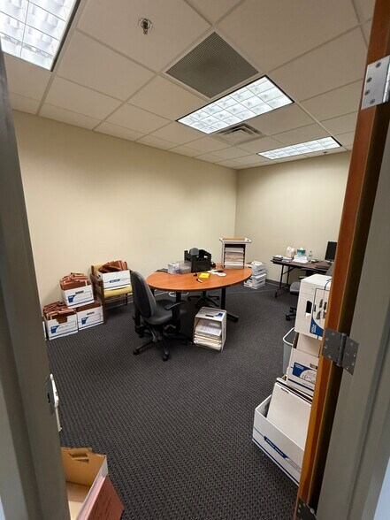 More Photos Of 1880 W Oak Pky, Marietta Loft Creative Space For Lease