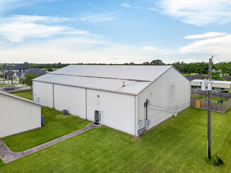 More Photos Of 11141 N Avenue L, La Porte Religious Facility For Sale