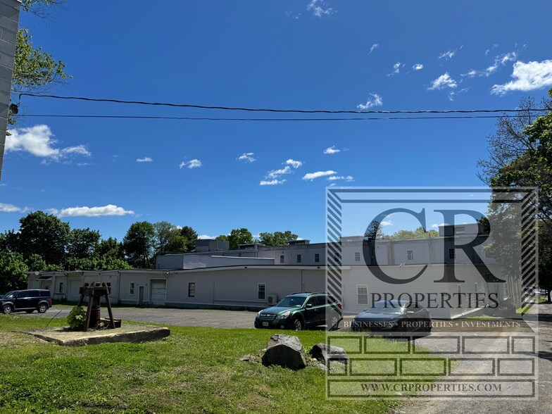 More Photos Of 155 Vineyard Ave, Highland Service For Sale