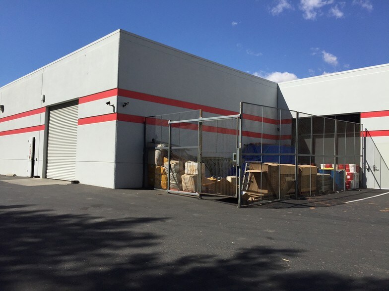 More Photos Of 30 Lindbergh Ave, Livermore Research And Development For Lease