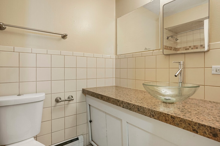 More Photos Of 3650 S Lincoln St, Englewood Apartments For Sale