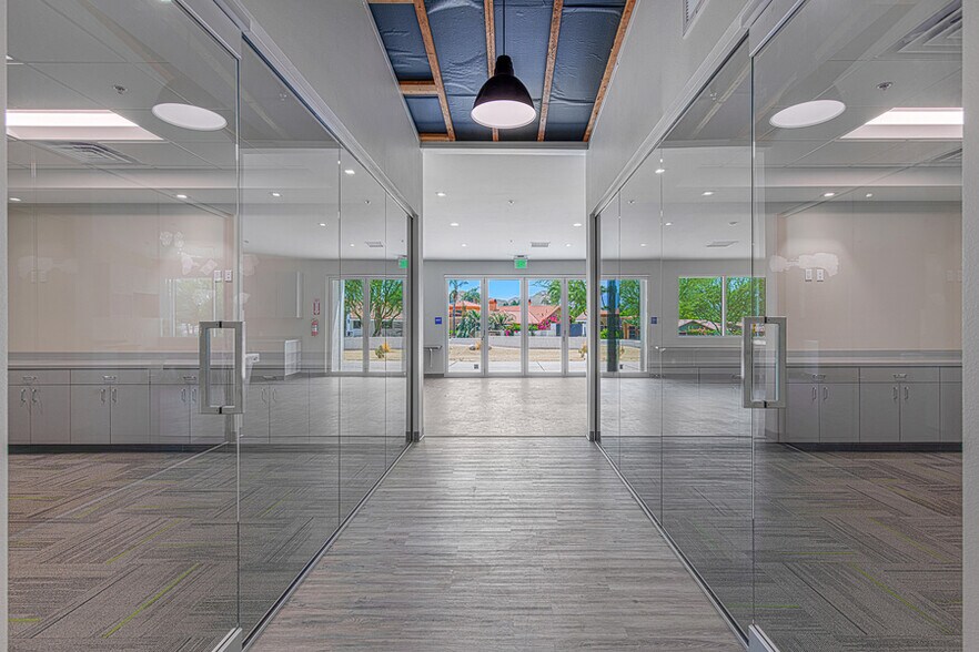 More Photos Of 72140 Magneisa Falls Dr, Rancho Mirage Office Residential For Lease