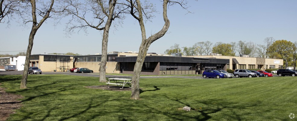 More Photos Of 1110 Springfield Rd, Union Township Warehouse For Lease