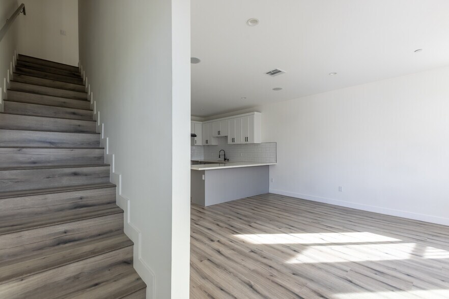 More Photos Of 10857 Morrison St, North Hollywood Apartments For Sale