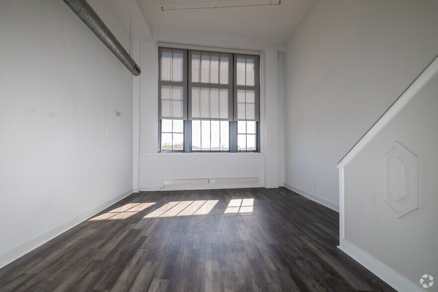 More Photos Of 1501 Saint Paul St, Baltimore Apartments For Lease
