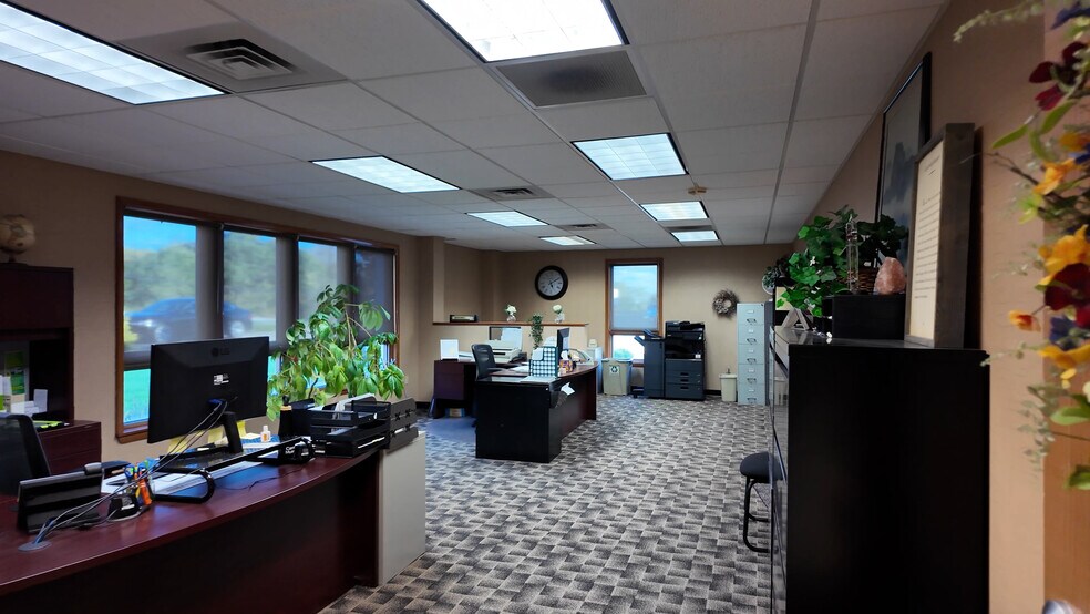 More Photos Of 600 Corporation Dr, Aliquippa Distribution For Sale