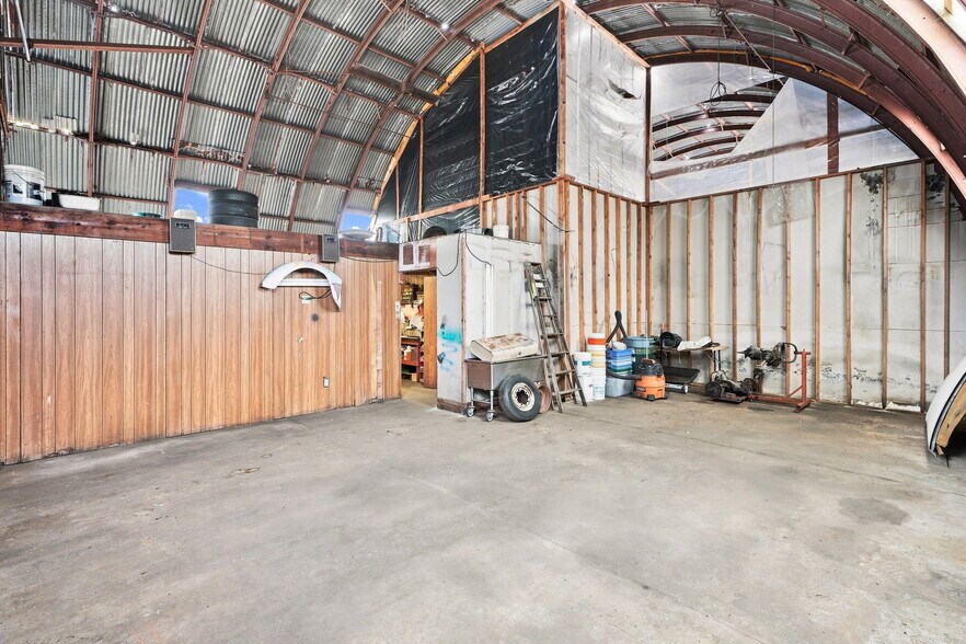 More Photos Of 119 Dewey St, Pacific Grove Auto Repair For Sale