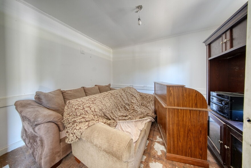 More Photos Of 7 Decker Ln, Port Jervis Multifamily For Sale