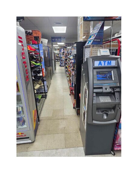 More Photos Of 720 S Jefferson St, Perry Freestanding For Sale