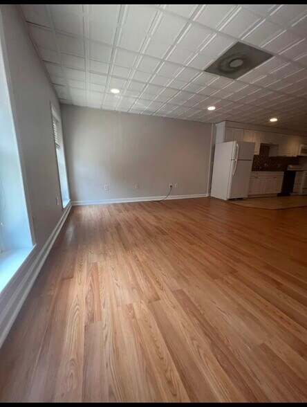 More Photos Of 2212-2214 Boston St, Baltimore Office Residential For Sale