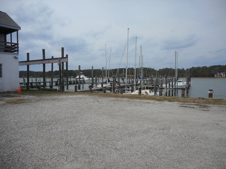More Photos Of 1742 Back Creek Rd, Seaford Marina For Sale