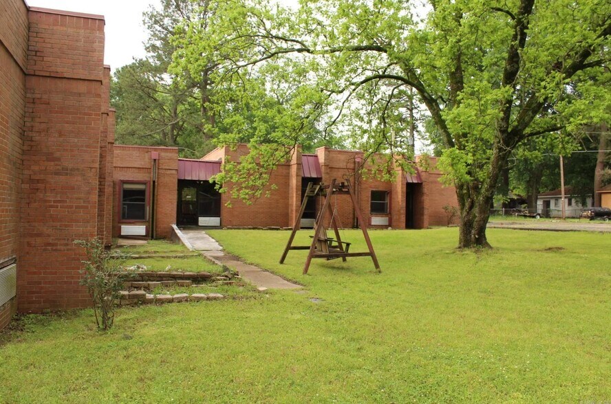 More Photos Of 625 N Main St, Nashville Congregate Senior Housing For Sale