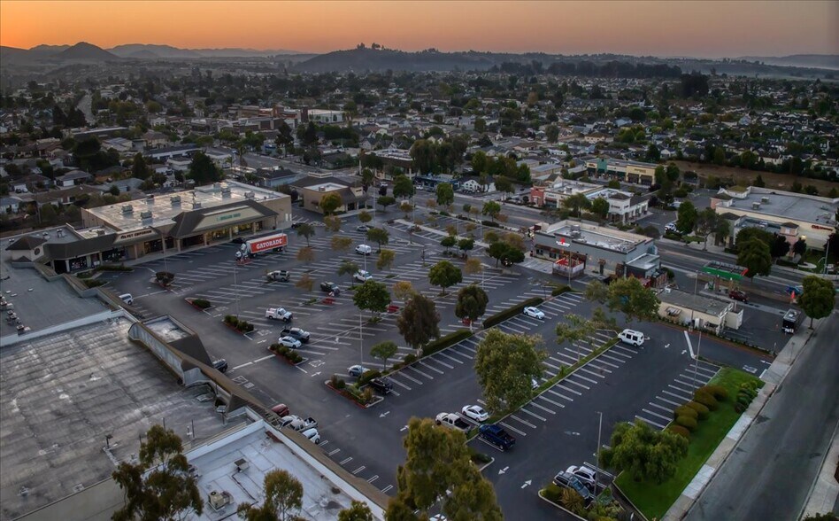More Photos Of 1404-1460 E Grand Ave, Arroyo Grande Storefront For Sale