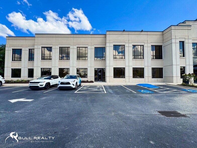 More Photos Of 34 Upper Riverdale Rd, Riverdale Medical For Lease