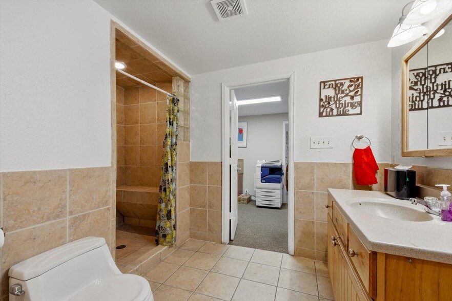 More Photos Of 16099 S Golden Rd, Golden Freestanding For Sale