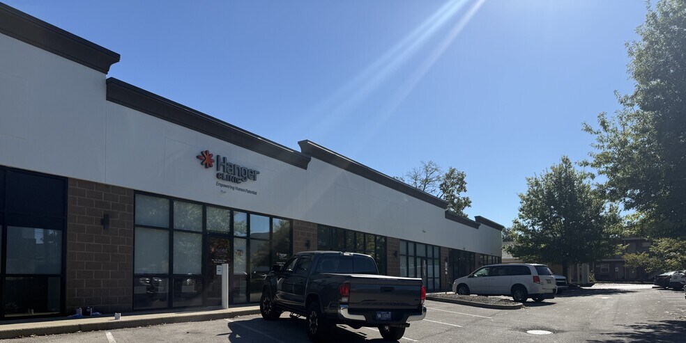 More Photos Of 389 Elaine Dr, Lexington Storefront Retail Office For Sale