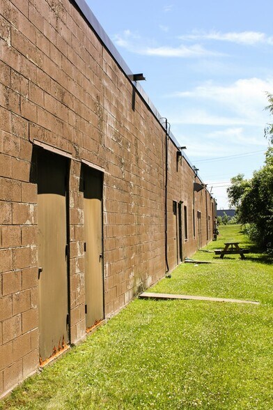 More Photos Of 70 Zachary Rd, Manchester Research And Development For Lease