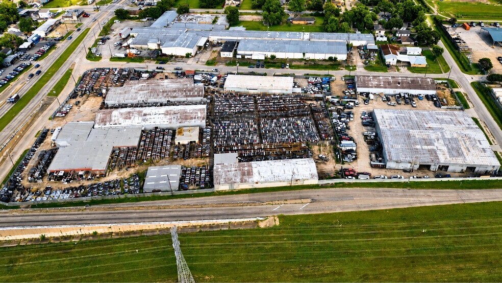 More Photos Of 901 Little York Rd, Houston Warehouse For Sale