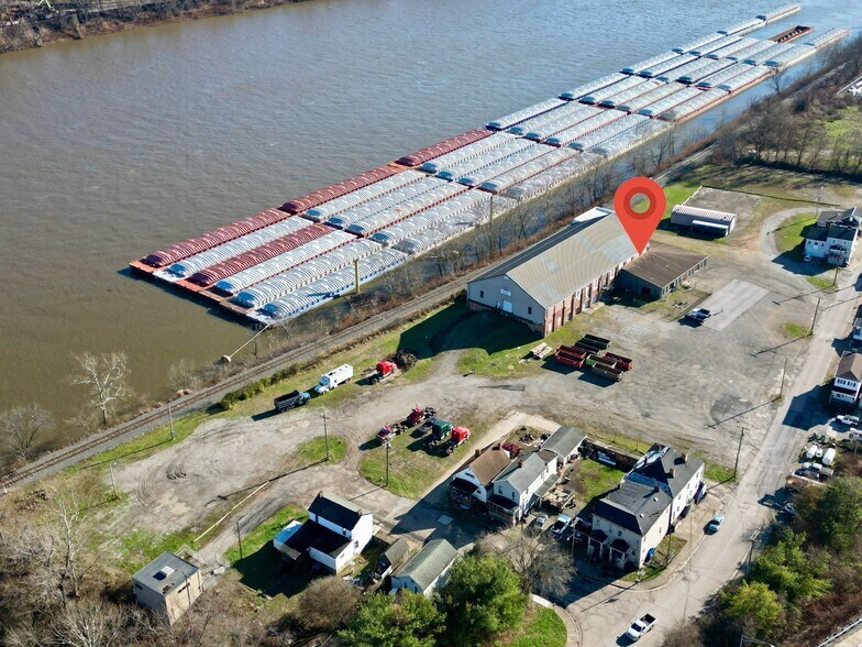 More Photos Of 2200 Union St, Bellaire Industrial For Sale