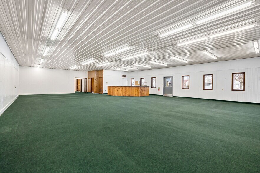 More Photos Of 438 Highway Ave S, Blooming Prairie Office For Sale