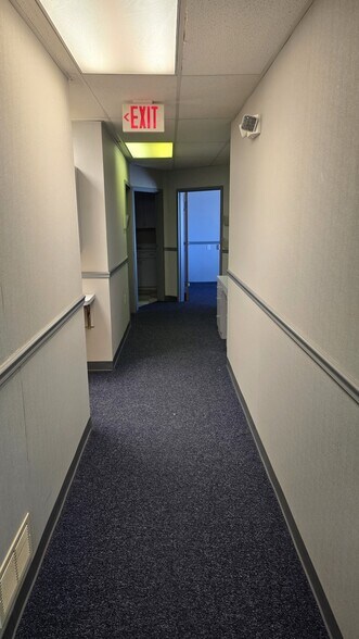 More Photos Of 60 Westwood Ave, Waterbury Medical For Sale