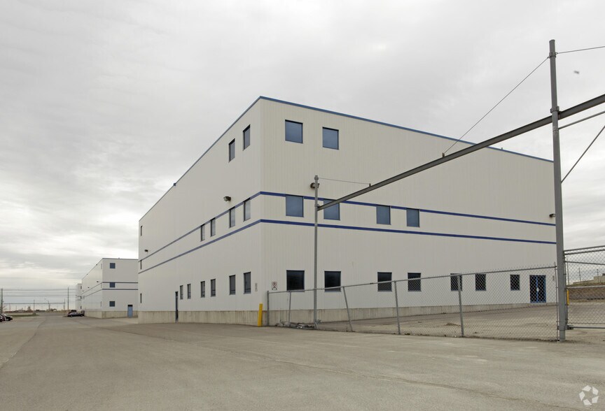 Primary Photo Of 7659 Bramalea Rd, Brampton Warehouse For Lease
