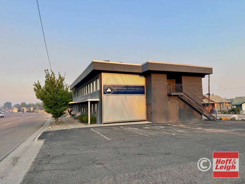 More Photos Of 1519 E Main St, Montrose Office For Sale