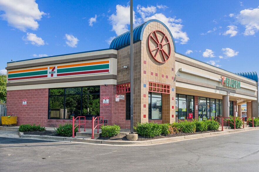 More Photos Of 9900 Greenbelt Rd, Lanham Storefront For Sale