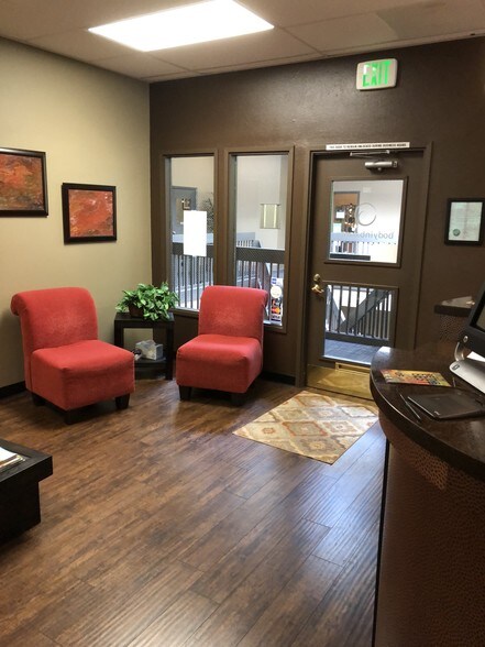 More Photos Of 15962 SW Boones Ferry Rd, Lake Oswego Medical For Lease