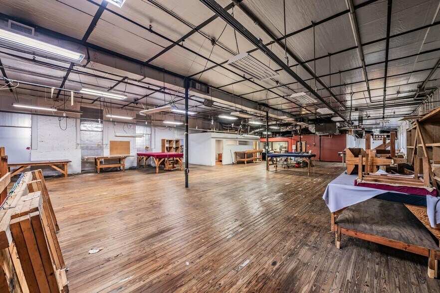More Photos Of 1804 N Habana Ave, Tampa Manufacturing For Sale