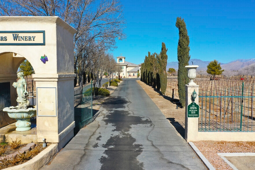 More Photos Of 3780 E Kellogg Rd, Pahrump Winery Vineyard For Sale