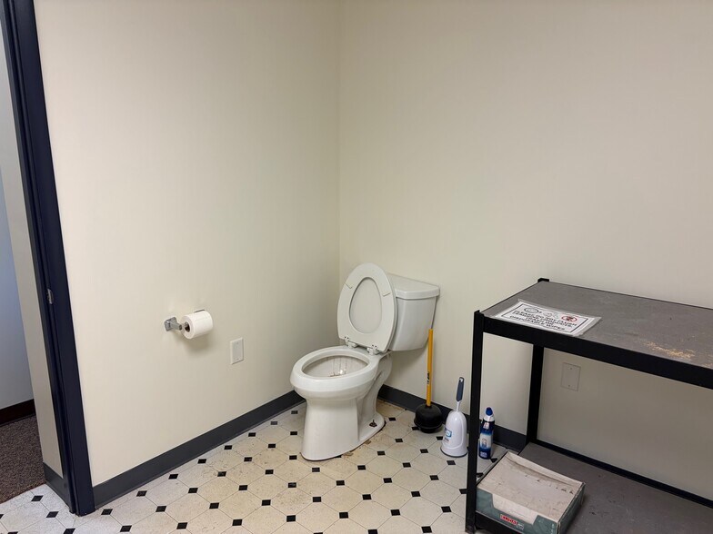 More Photos Of 313 W High St, Ebensburg Medical For Lease