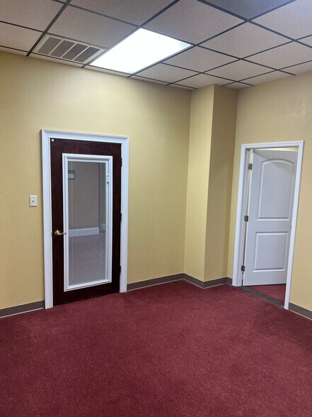 More Photos Of 135 N 6th St, Haines City Office For Lease