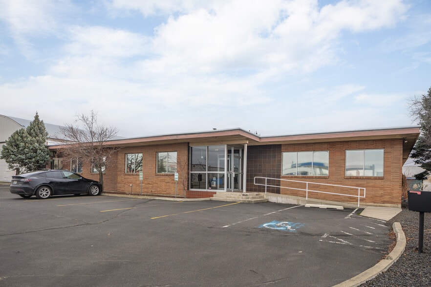 Primary Photo Of 802 N Fancher Rd, Spokane Valley Office For Sale