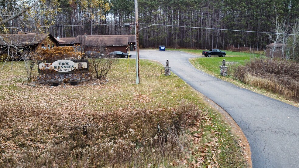 Primary Photo Of 2350 Highway 17 S, Rhinelander Veterinarian Kennel For Sale