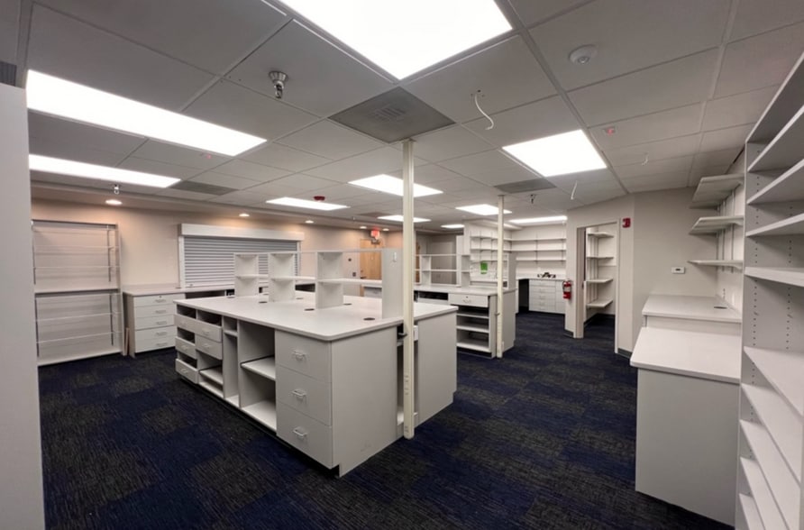 More Photos Of 2929 Coors Blvd NW, Albuquerque Office For Lease