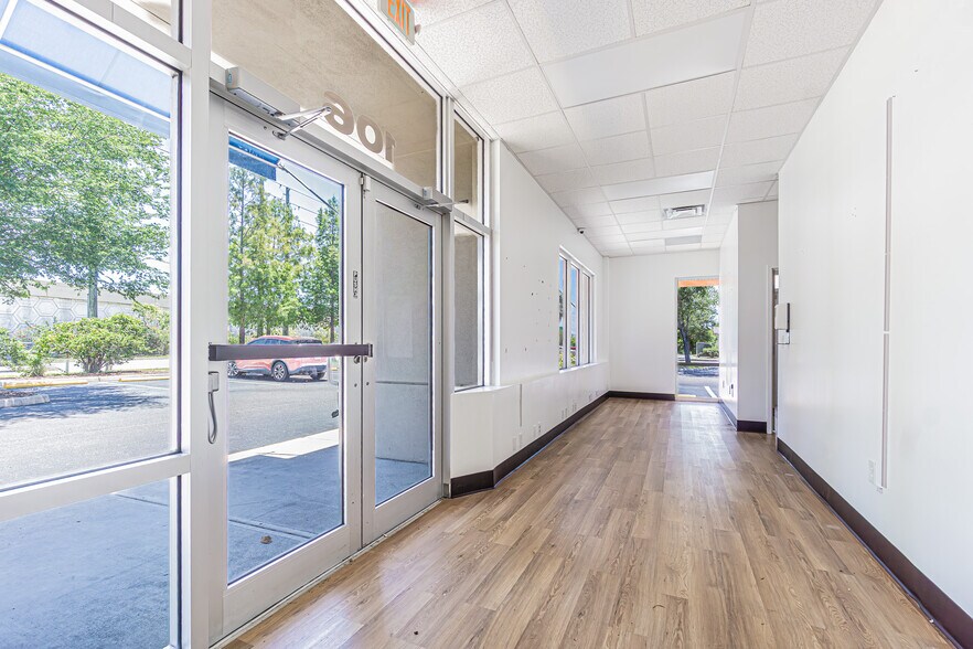 More Photos Of E Bay Dr, Clearwater Unknown For Lease