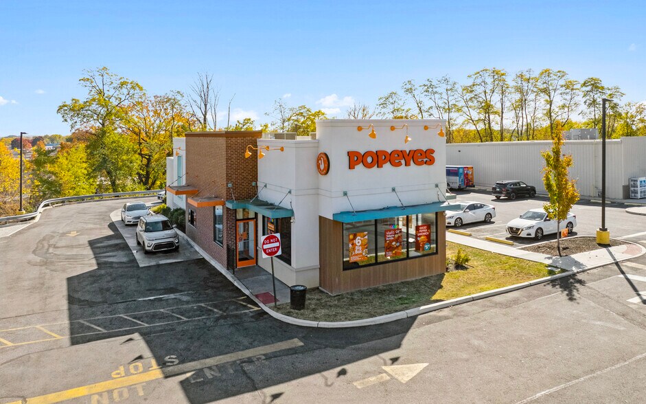 More Photos Of 1861 Delmar Dr, Folcroft Fast Food For Sale