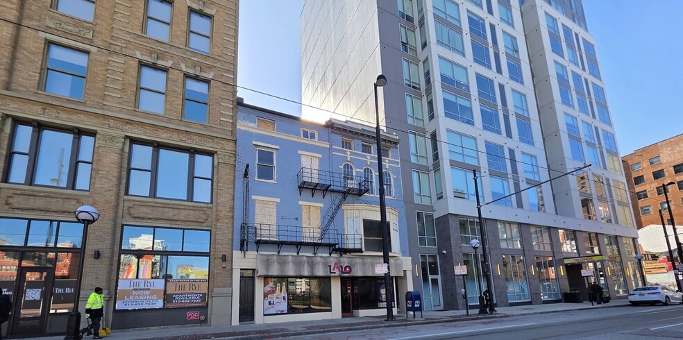 Primary Photo Of 707-709 Main St, Cincinnati Storefront Retail Residential For Sale