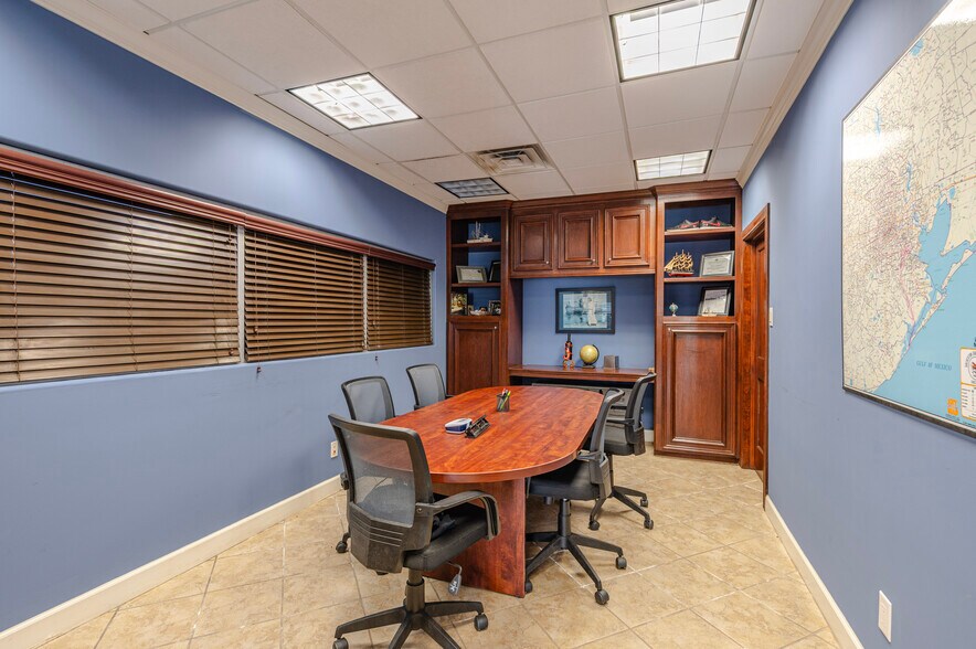 More Photos Of 1340 Highway 3, League City Freestanding For Sale