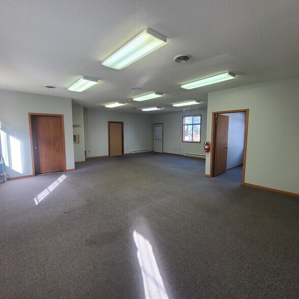 More Photos Of 8265 179th St NW, Clearwater Loft Creative Space For Lease