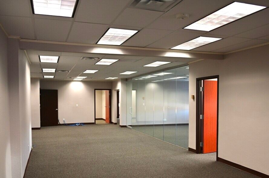 More Photos Of 3700 River Walk Dr, Flower Mound Office For Lease