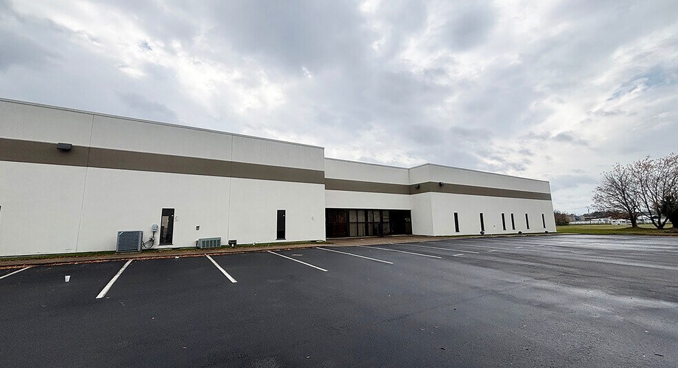 Primary Photo Of 1320 Court St, Portsmouth Office For Lease