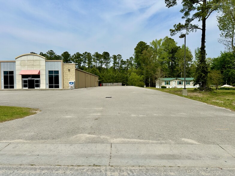 More Photos Of 13881 NC Highway 55, Bayboro Freestanding For Sale