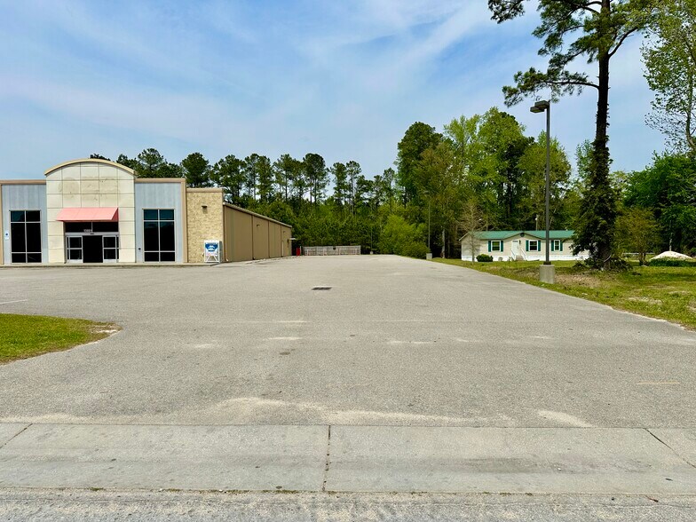 More Photos Of 13881 NC Highway 55, Bayboro Freestanding For Sale