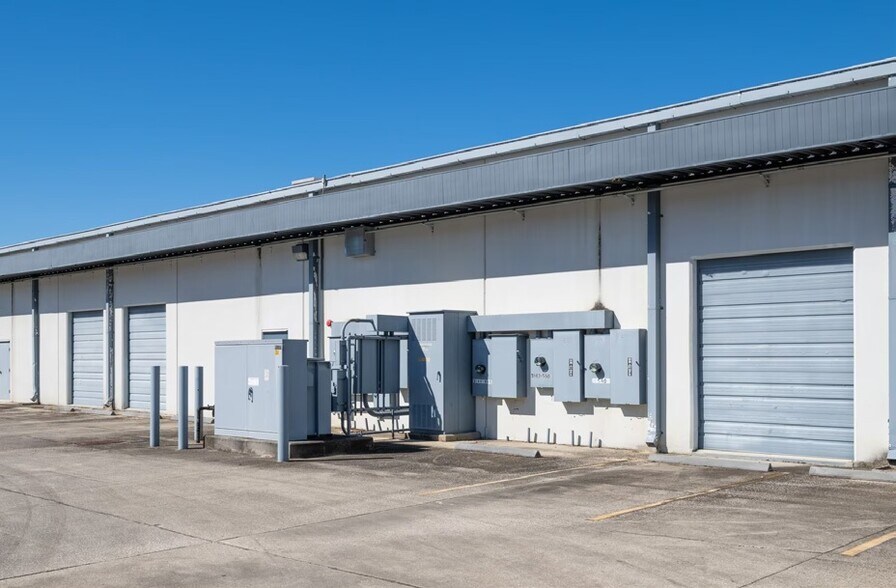 More Photos Of 9143 Philips Hwy, Jacksonville Unknown For Lease