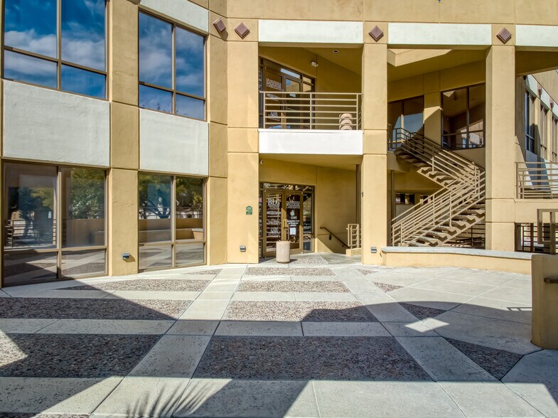 More Photos Of 732 S 6th St, Las Vegas Loft Creative Space For Lease