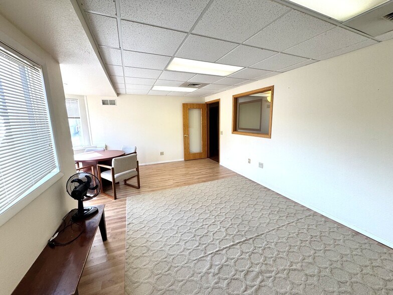 More Photos Of 1118 S Park St, Madison Office For Lease