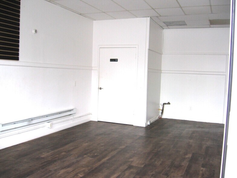 More Photos Of 126-148 W Saint Joseph St, Easton Storefront Retail Office For Lease